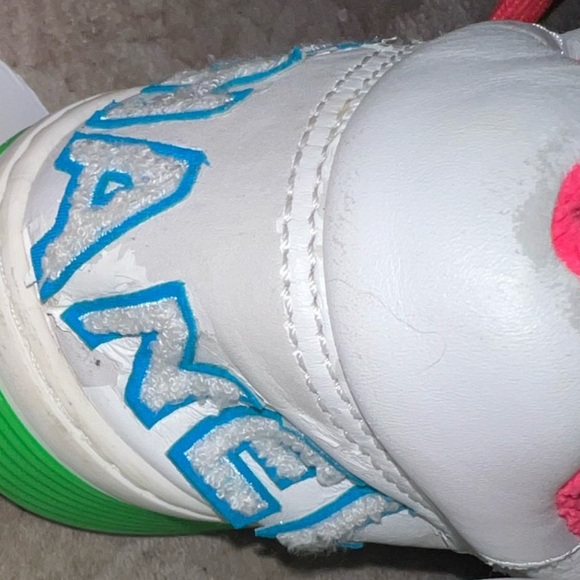 Chanel neon sneakers! Sz 38.5 - Picture 11 of 15